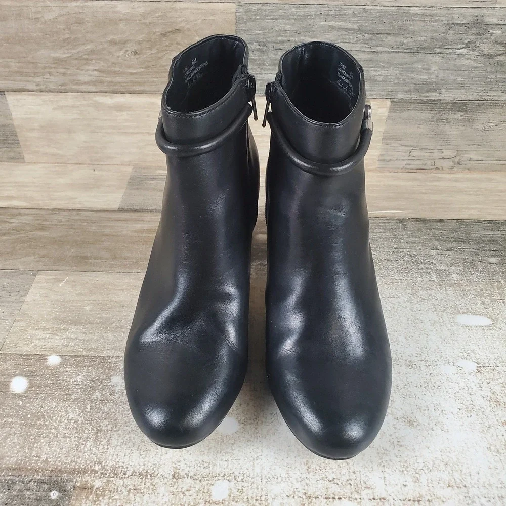 Bella Vita Diaz Womens Booties Sz 8 M Black‎ Leather Upper Block Heel Side Zip